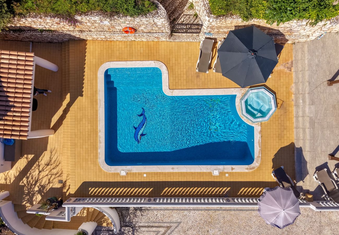 Villa in Carvoeiro - Casa da Saudade - Heated swimming pool, walking distance to town and beach