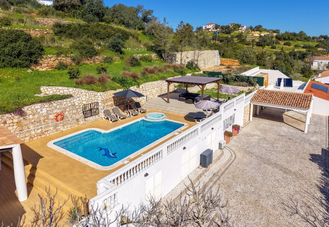 Villa in Carvoeiro - Casa da Saudade - Heated swimming pool, walking distance to town and beach