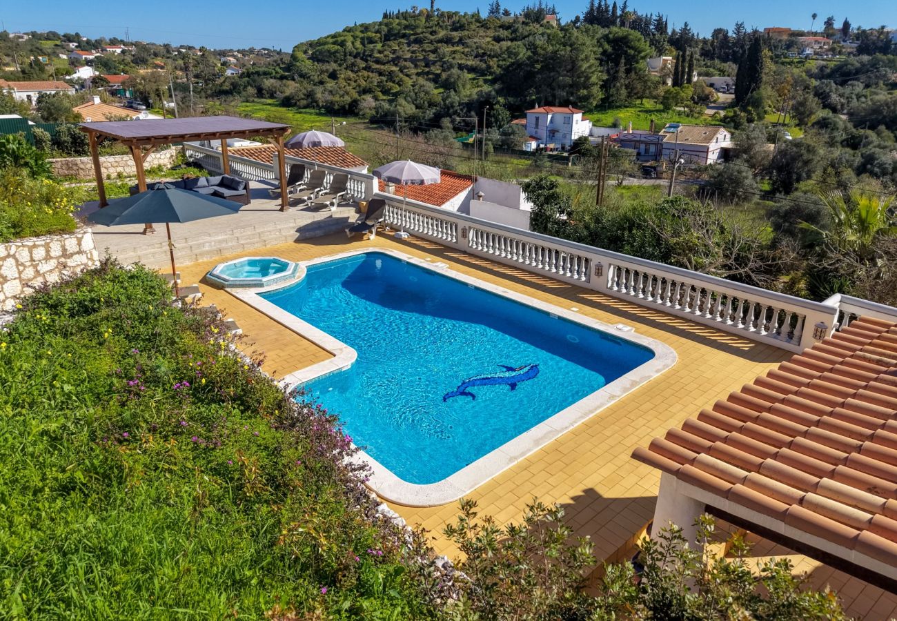 Villa in Carvoeiro - Casa da Saudade - Heated swimming pool, walking distance to town and beach