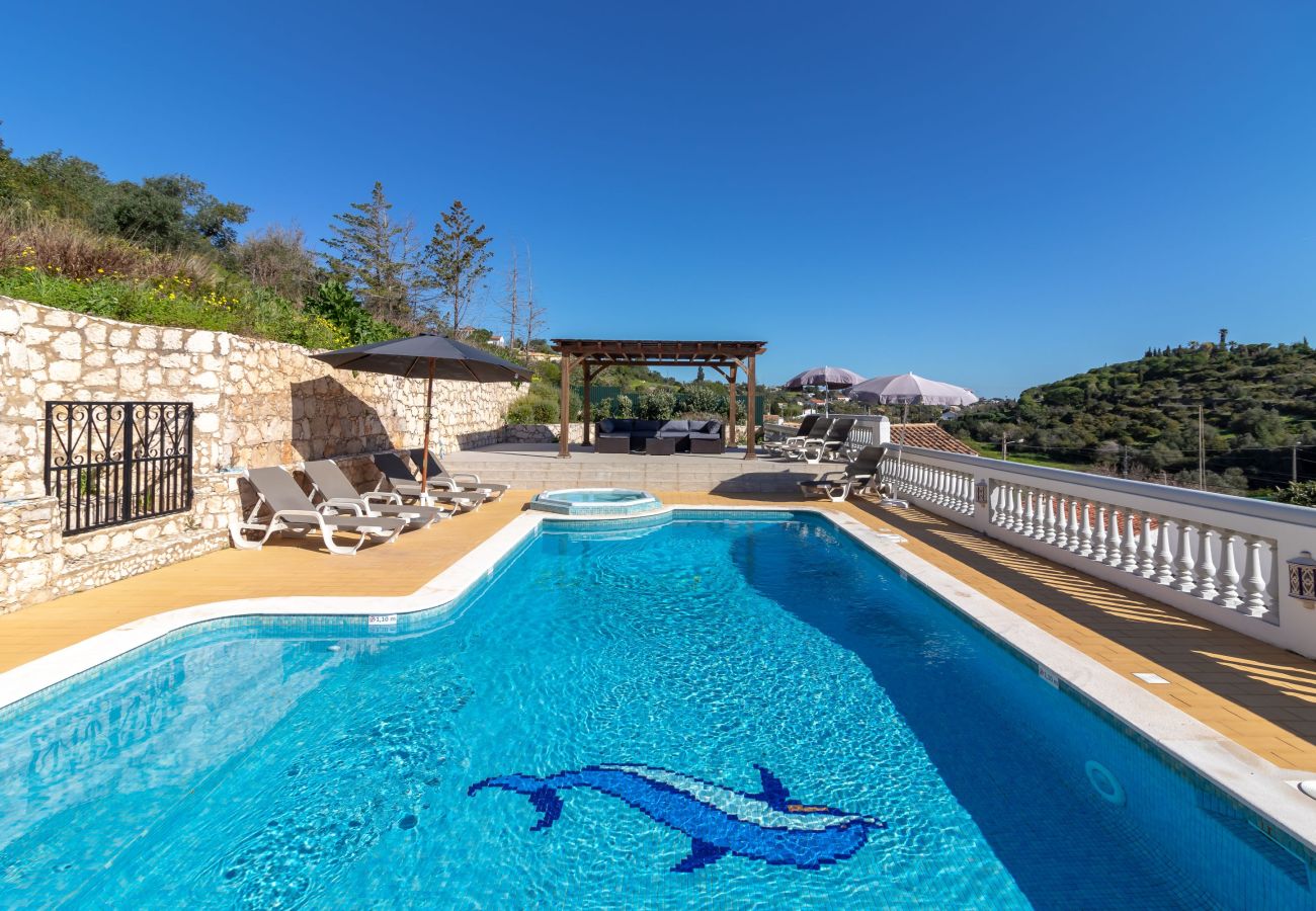 Villa in Carvoeiro - Casa da Saudade - Heated swimming pool, walking distance to town and beach