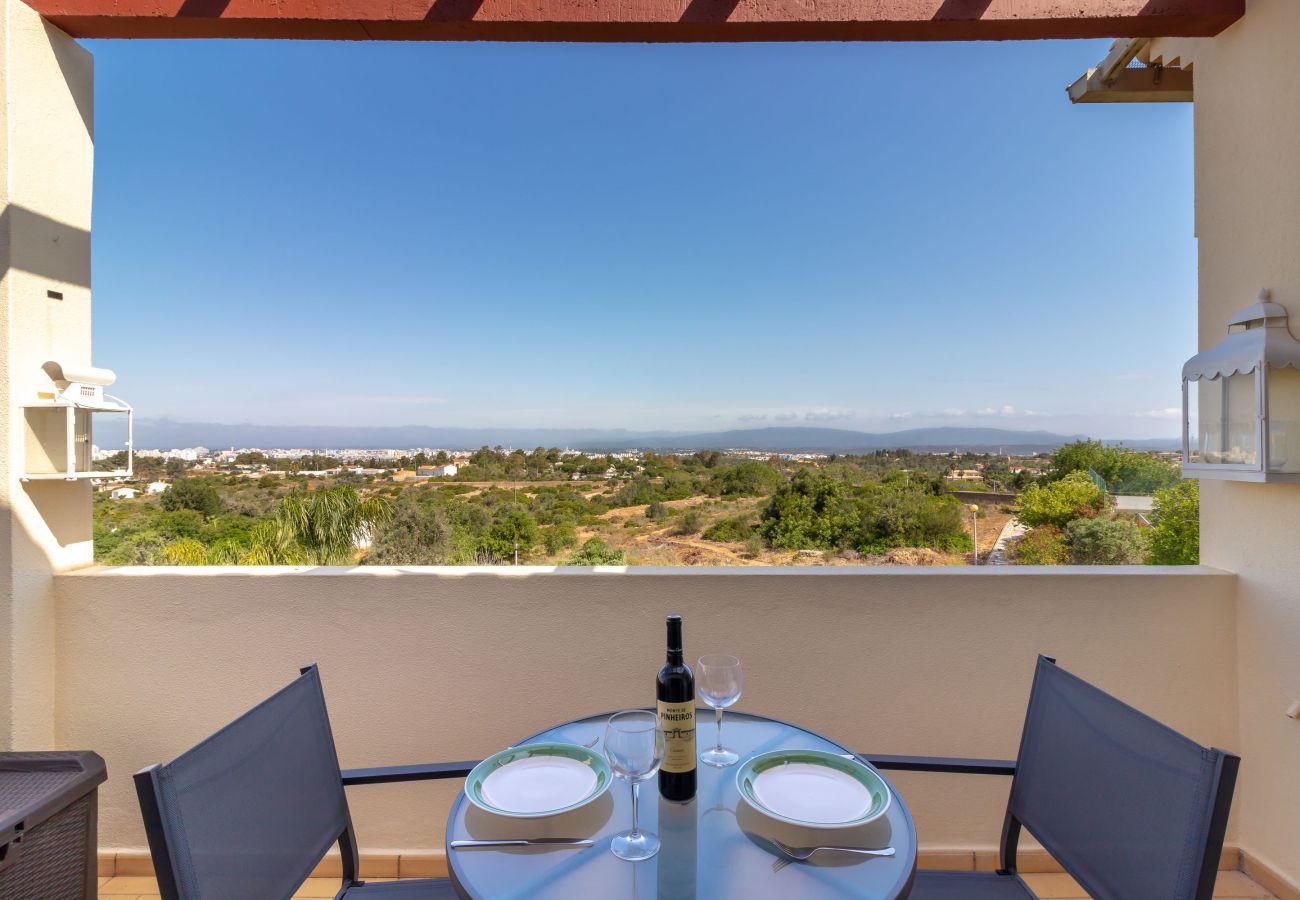 Apartment in Ferragudo - Casa Brisa Suave - Top floor with stunning views & communal pool