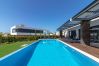 Villa in Carvoeiro - Vivenda Boa Vida - Luxury villa, heated infinity pool, jacuzzi, 8 pax