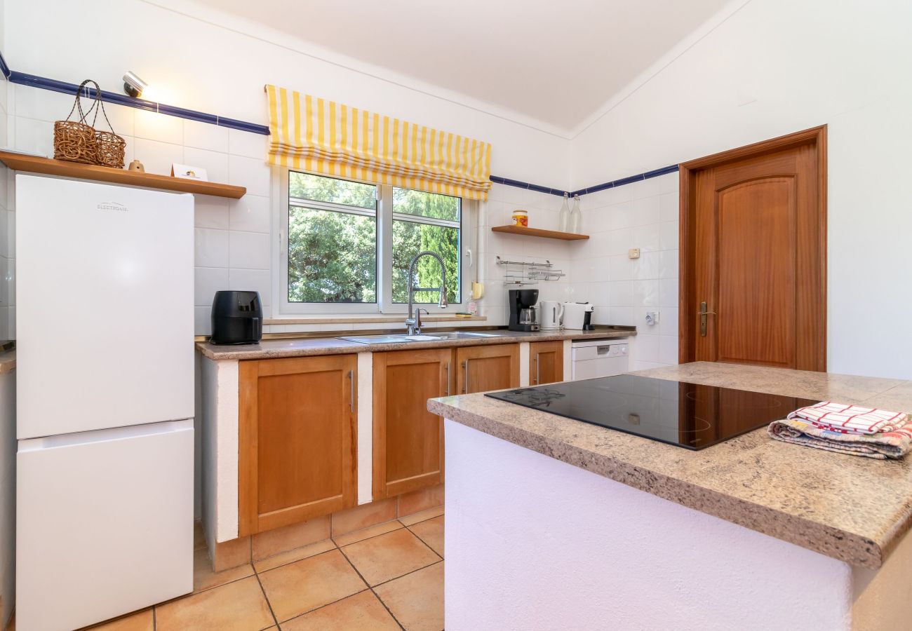 Villa in Lagoa - Casa Esperança - Private heated pool, 5 minute drive from beaches & town