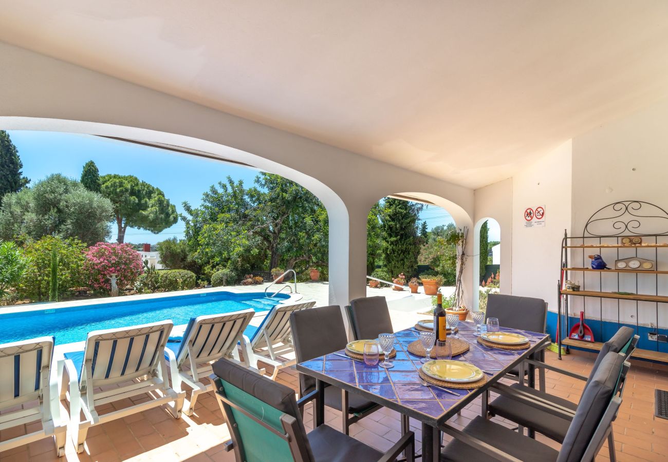 Villa in Lagoa - Casa Esperança - Private heated pool, 5 minute drive from beaches & town