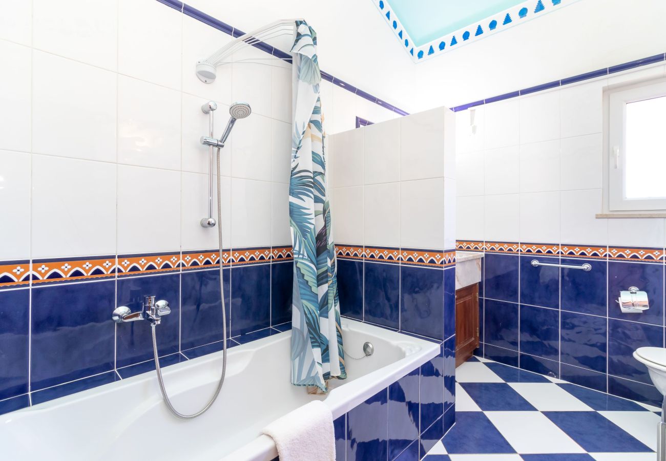 Villa in Lagoa - Casa Esperança - Private heated pool, 5 minute drive from beaches & town