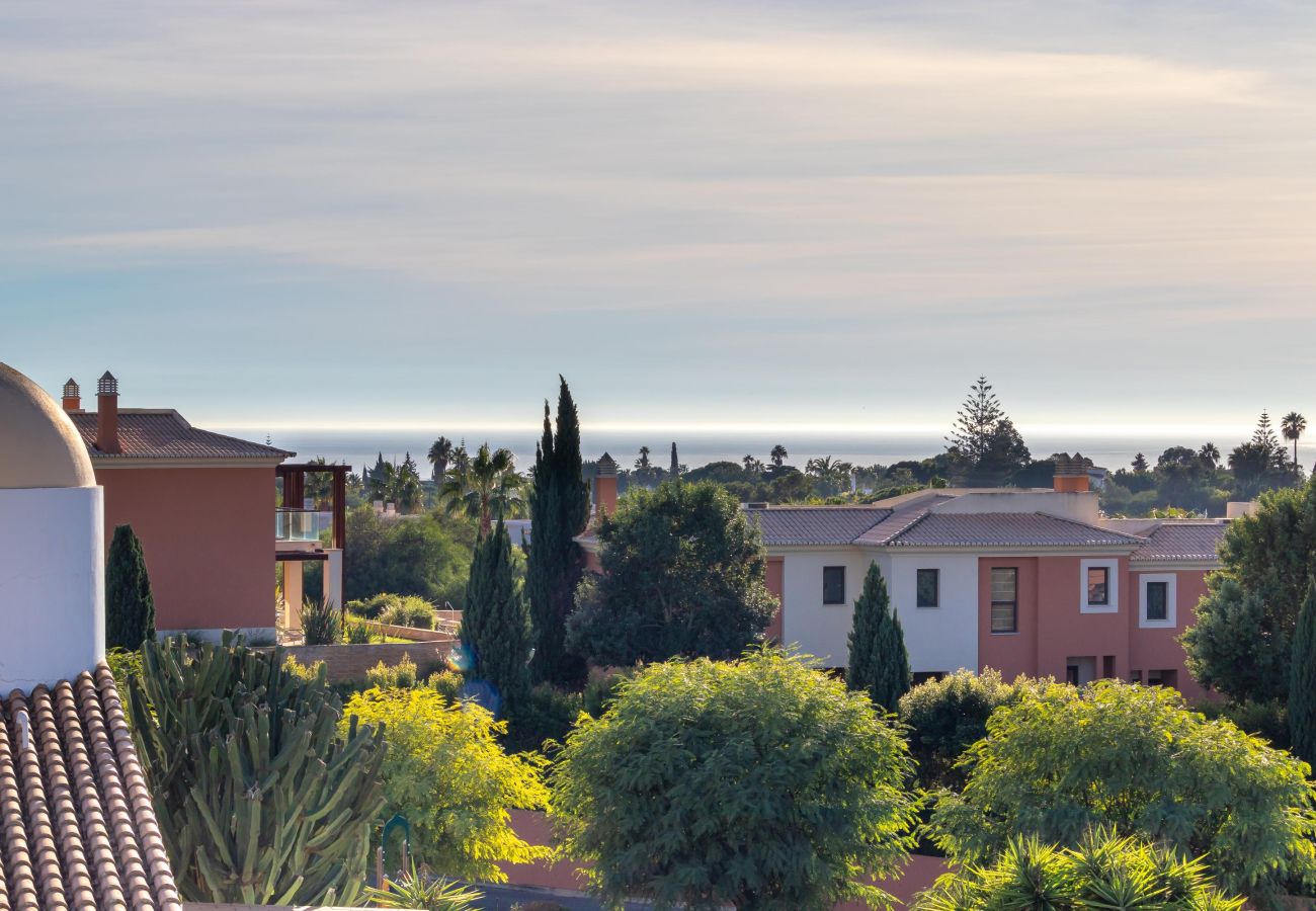 Villa in Carvoeiro - Casa Anton - Heated pool, sea views and only 1.5km from town and beach