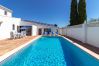 Villa in Carvoeiro - 4 Bed Villa With Pool & Tennis Court & Walking Distance to Town Centre
