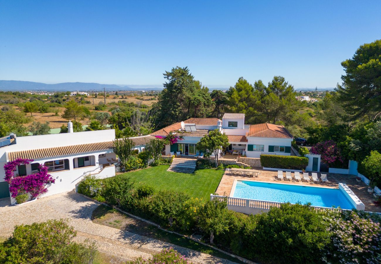 Villa in Carvoeiro - Quinta dos Ciprestes - Heated Pool, Tennis Court & Sea View