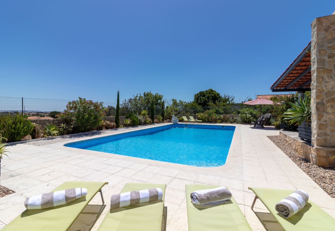 Villa in Lagoa - Quinta Delsy - 5 Bed Villa With Pool Near Praia da Marinha