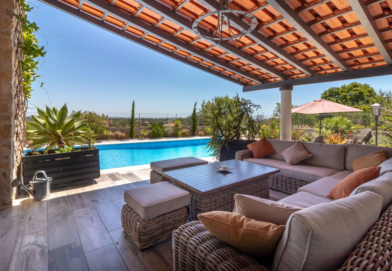 Villa in Lagoa - Quinta Delsy - 5 Bed Villa With Pool Near Praia da Marinha