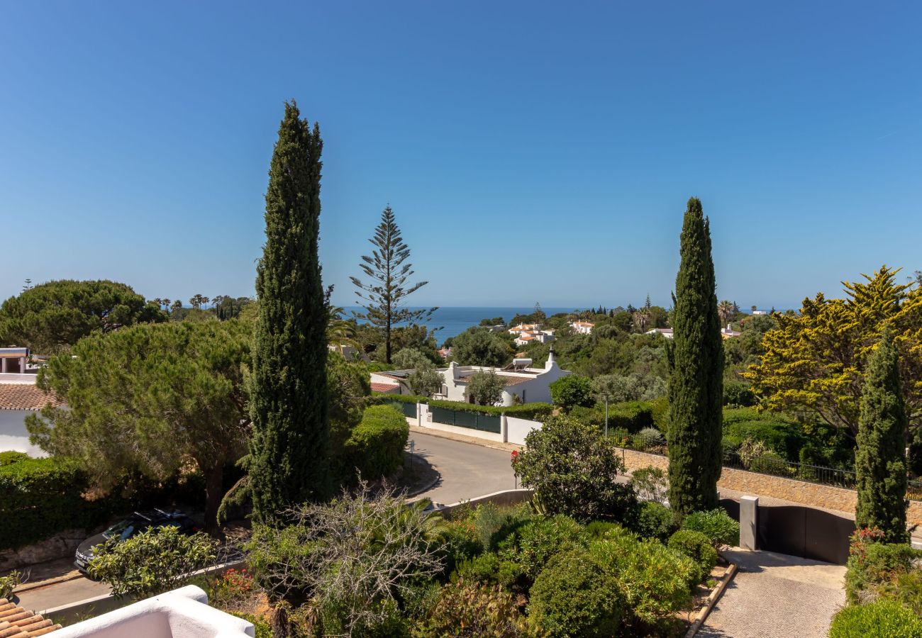 Villa in Carvoeiro - Casa Amoreira - 2 bed villa on resort with swimming pools, a short walk from to beach, town & amenities