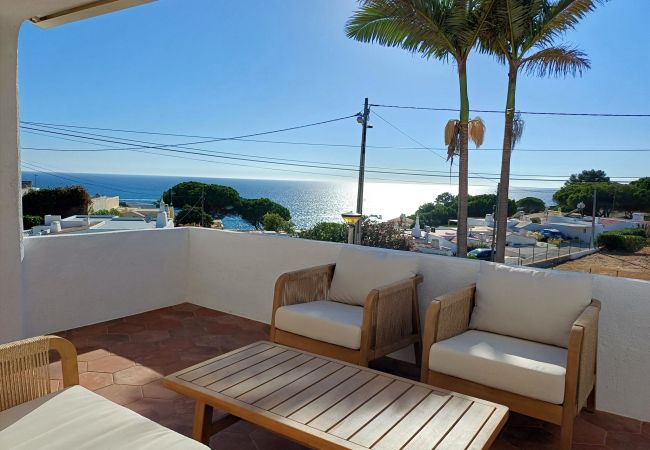 Apartment in Carvoeiro - Casa Beira Mar - 2 bed apartment with stunning sea views close to Carvoeiro town centre