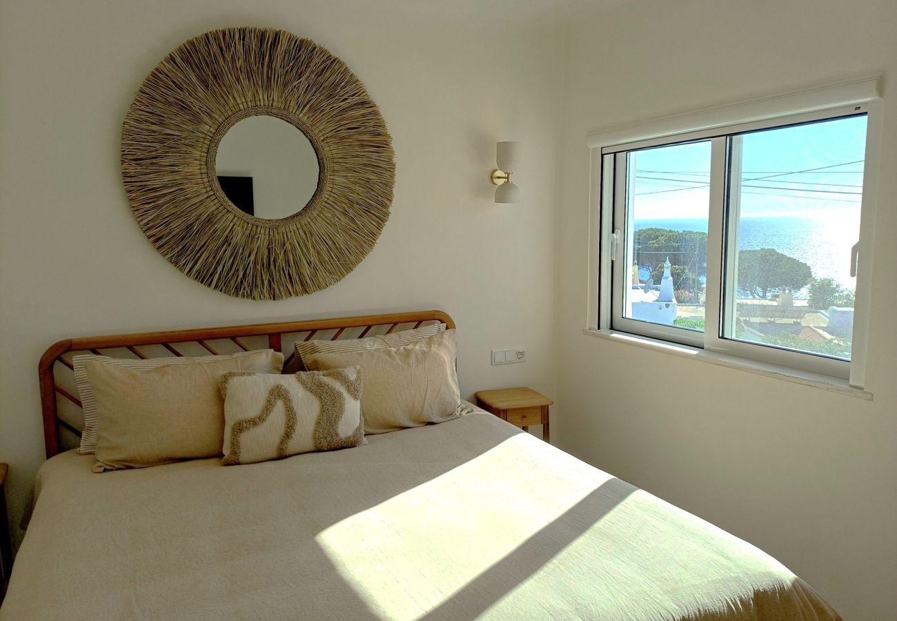 Apartment in Carvoeiro - Casa Beira Mar - 2 bed apartment with stunning sea views close to Carvoeiro town centre