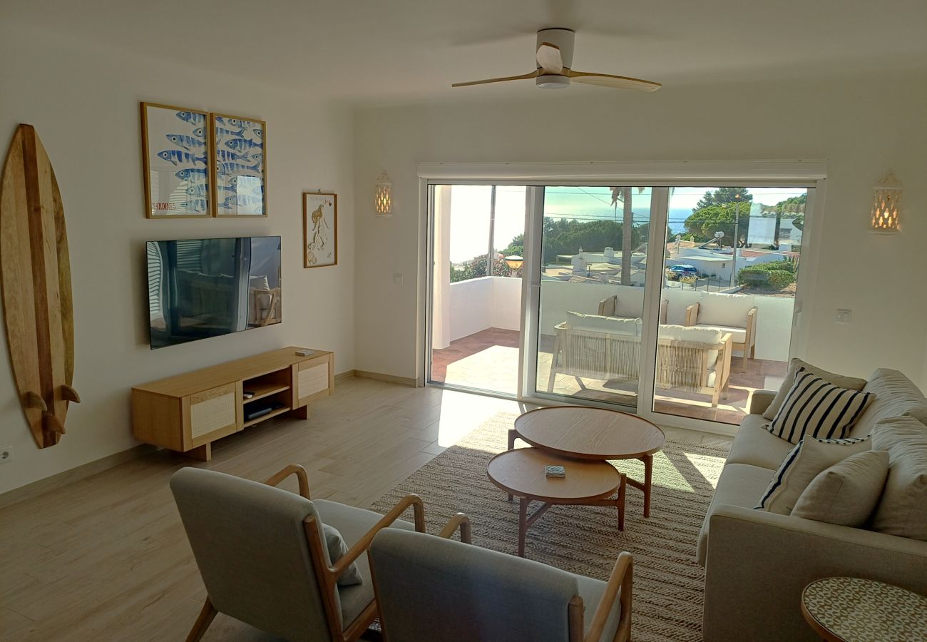 Apartment in Carvoeiro - Casa Beira Mar - 2 bed apartment with stunning sea views close to Carvoeiro town centre