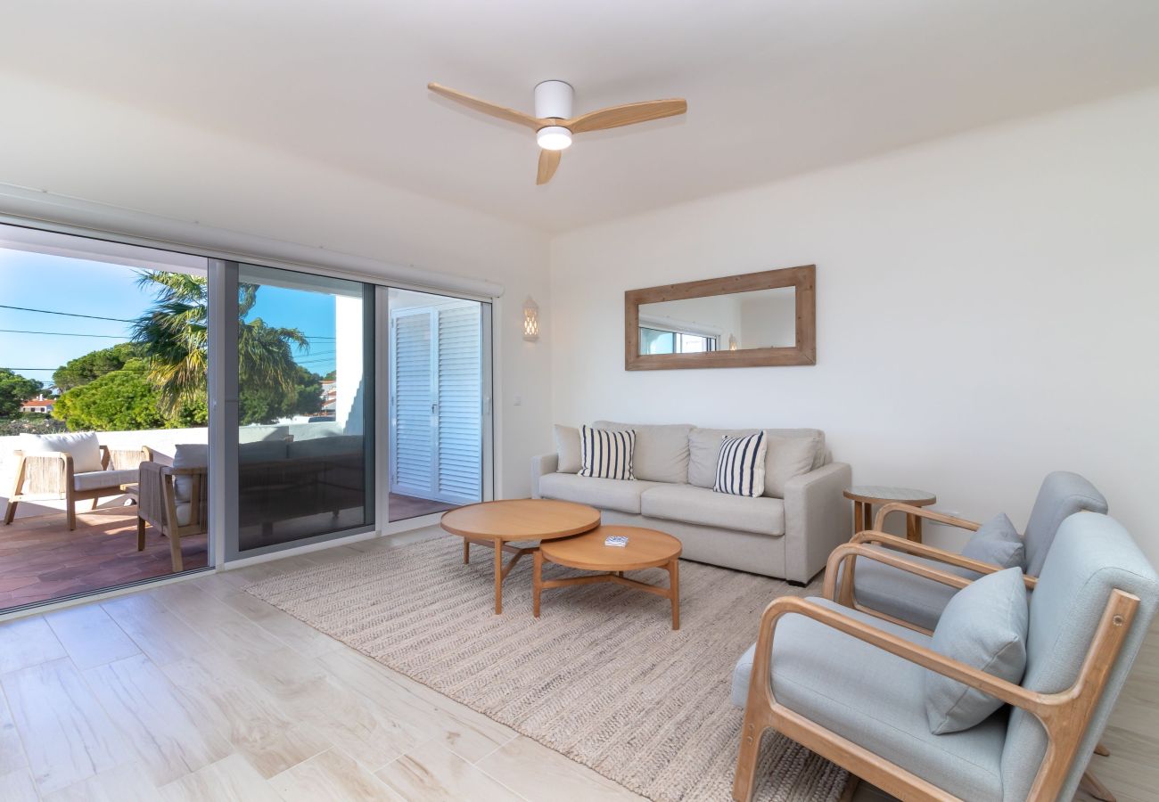 Apartment in Carvoeiro - Casa Beira Mar - 2 bed apartment with stunning sea views close to Carvoeiro town centre