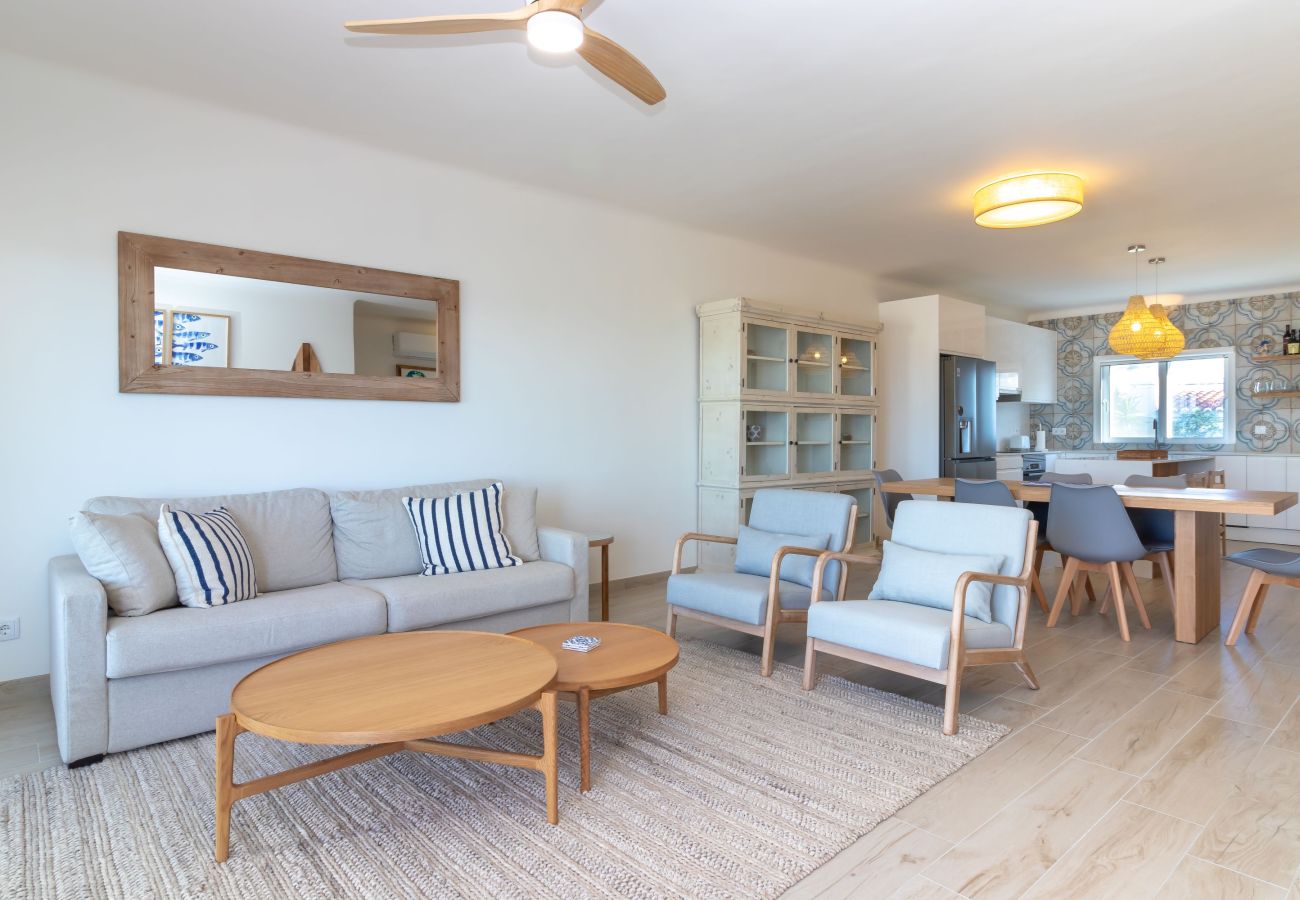 Apartment in Carvoeiro - Casa Beira Mar - 2 bed apartment with stunning sea views close to Carvoeiro town centre