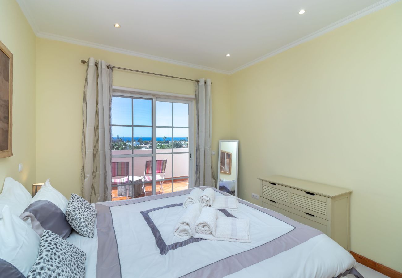 Apartment in Carvoeiro - 1 Bed Apt With Sea Views & Communal Pool