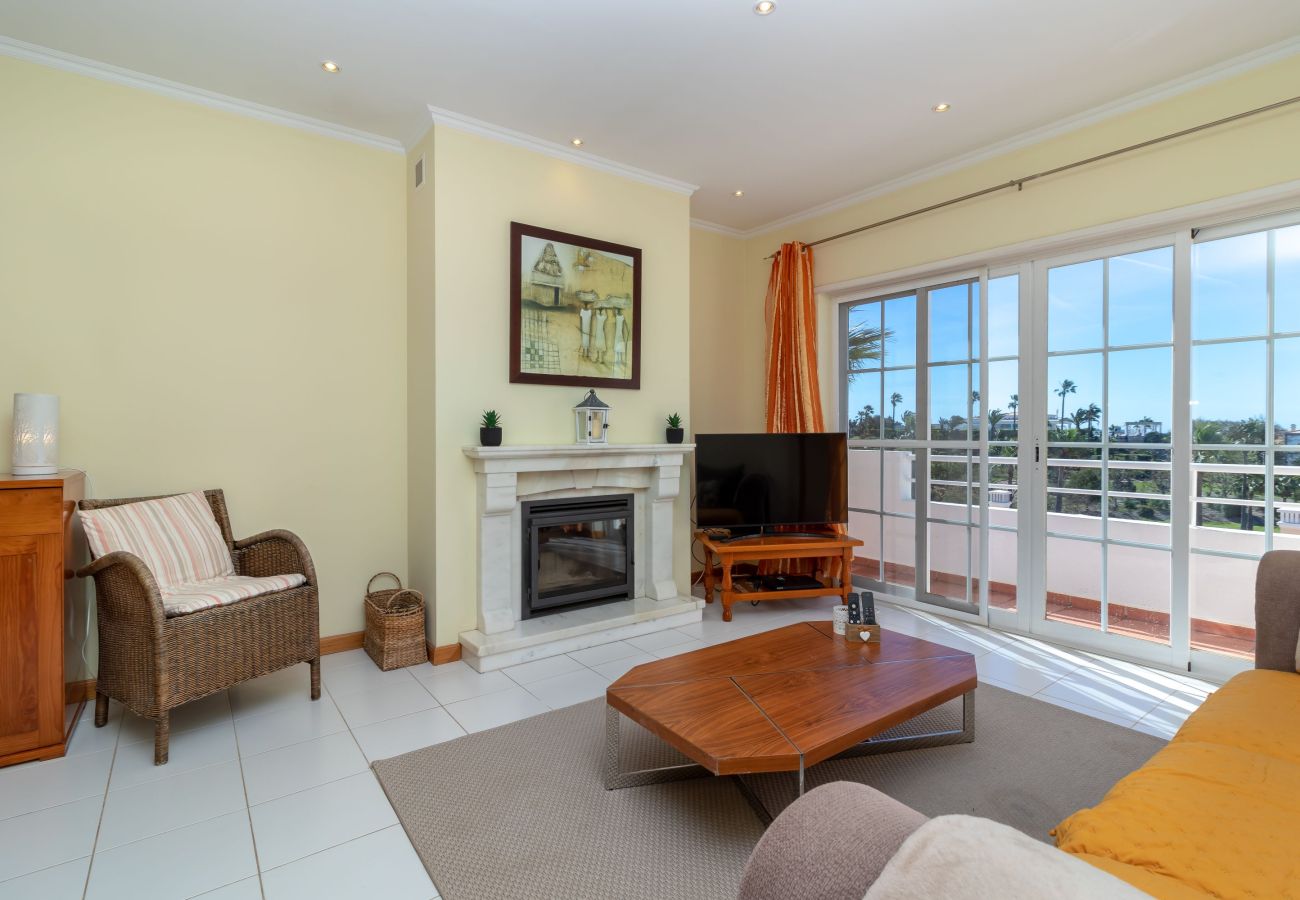 Apartment in Carvoeiro - 1 Bed Apt With Sea Views & Communal Pool