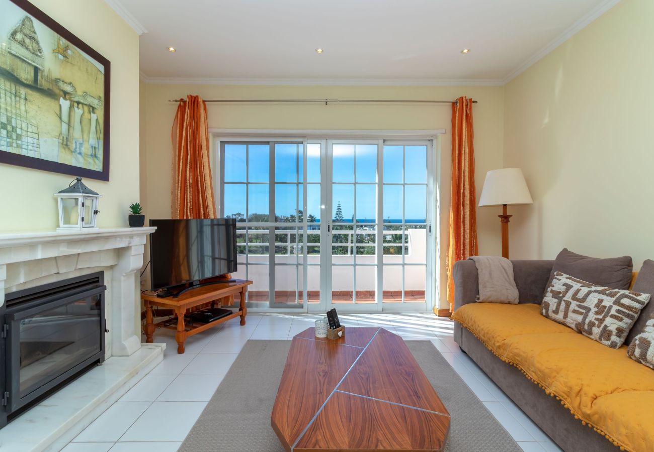 Apartment in Carvoeiro - 1 Bed Apt With Sea Views & Communal Pool