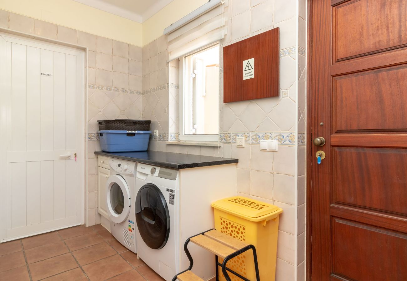 Villa in Carvoeiro - Casa Carpe Diem - 5 Bed Villa With Panoramic Sea Views & Private Pool