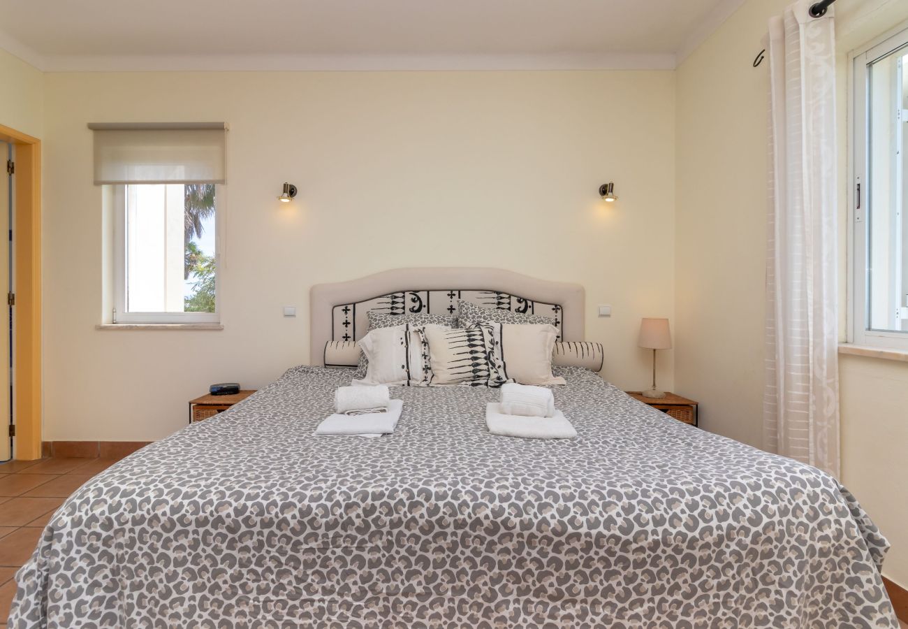 Villa in Carvoeiro - Casa Carpe Diem - 5 Bed Villa With Panoramic Sea Views & Private Pool