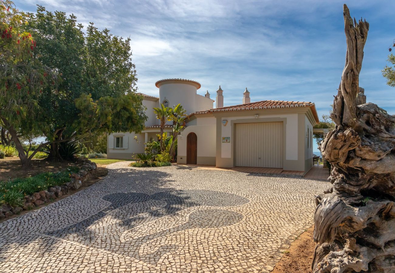 Villa in Carvoeiro - Casa Carpe Diem - 5 Bed Villa With Panoramic Sea Views & Private Pool
