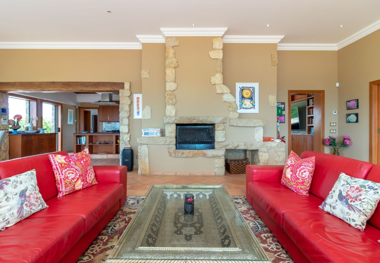 Villa in Carvoeiro - Villa Balder - Luxury villa, 4 bedrooms, heated pool & stunning views 