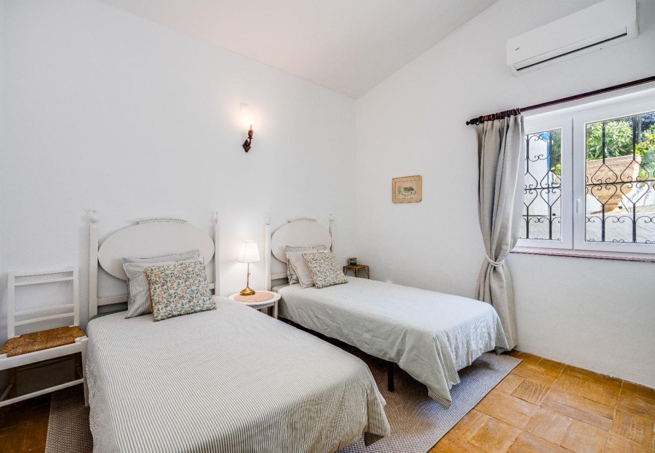 Villa in Carvoeiro - Vivenda Nos Dois - 3 Bed Villa With Heated Pool