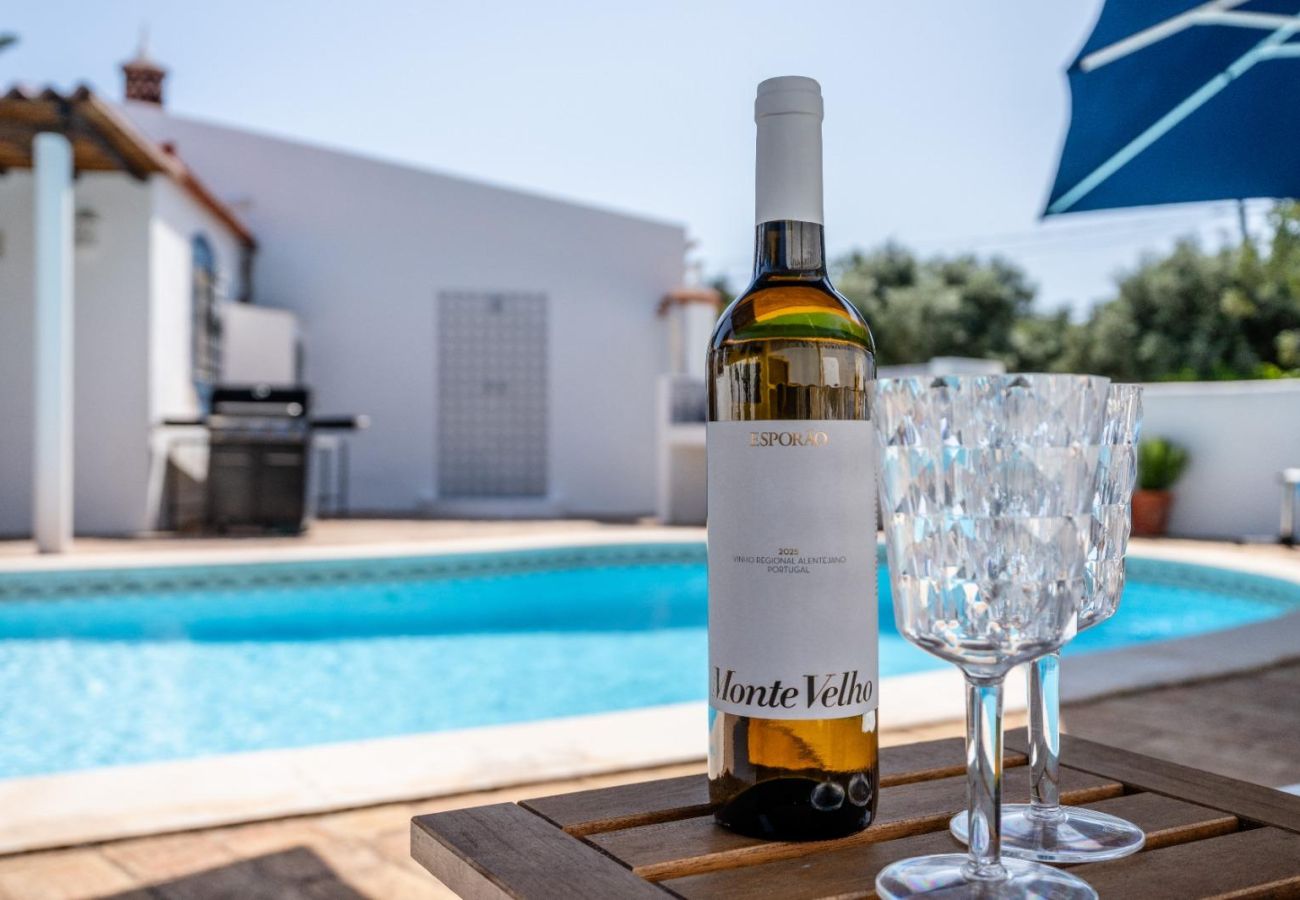 Villa in Carvoeiro - Vivenda Nos Dois - 3 Bed Villa With Heated Pool