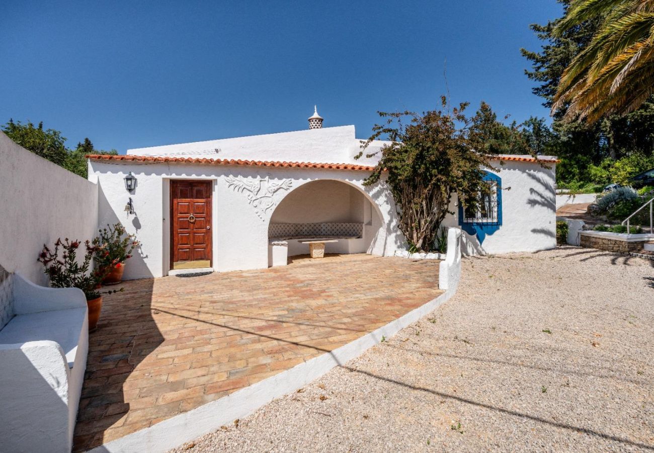 Villa in Carvoeiro - Vivenda Nos Dois - 3 Bed Villa With Heated Pool