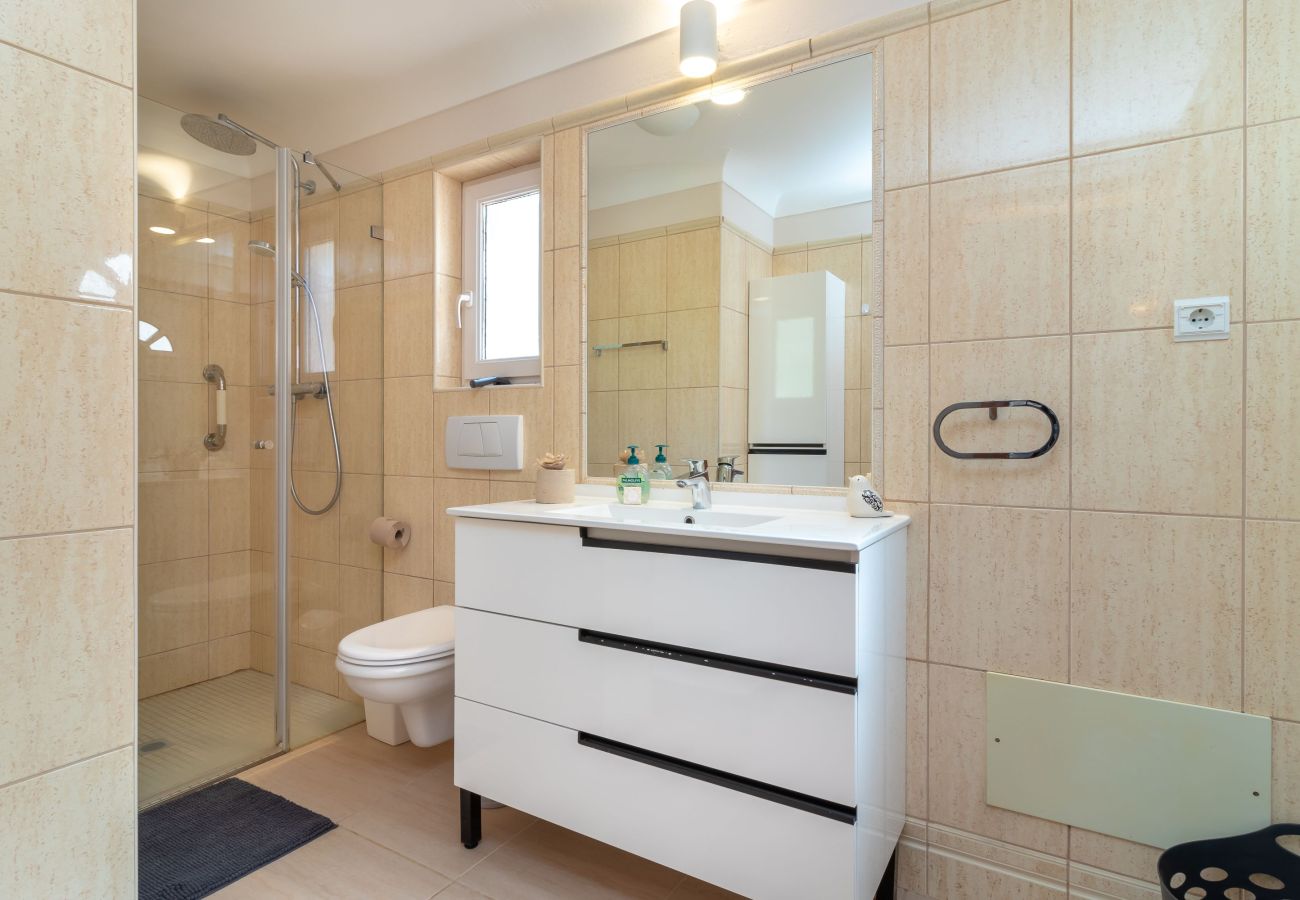Villa in Carvoeiro - Casa Oásis - 3 Bedroom Villa With Heatead Pool In Carvoeiro