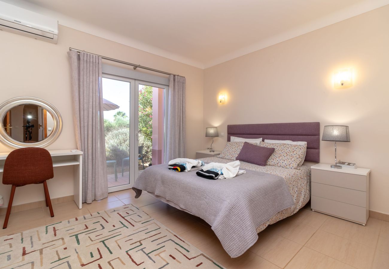 Villa in Carvoeiro - Casa Oásis - 3 Bedroom Villa With Heatead Pool In Carvoeiro