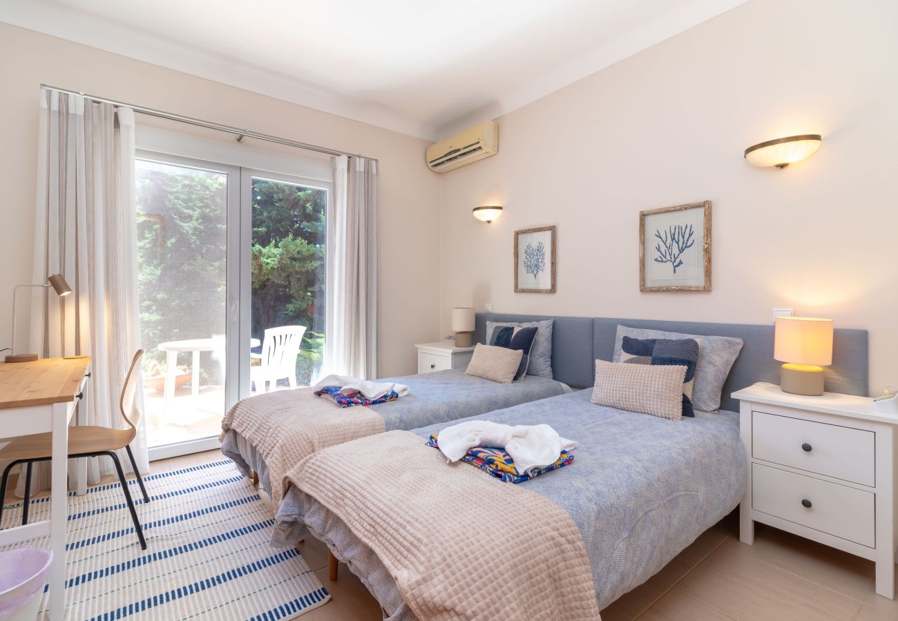 Villa in Carvoeiro - Casa Oásis - 3 Bedroom Villa With Heatead Pool In Carvoeiro