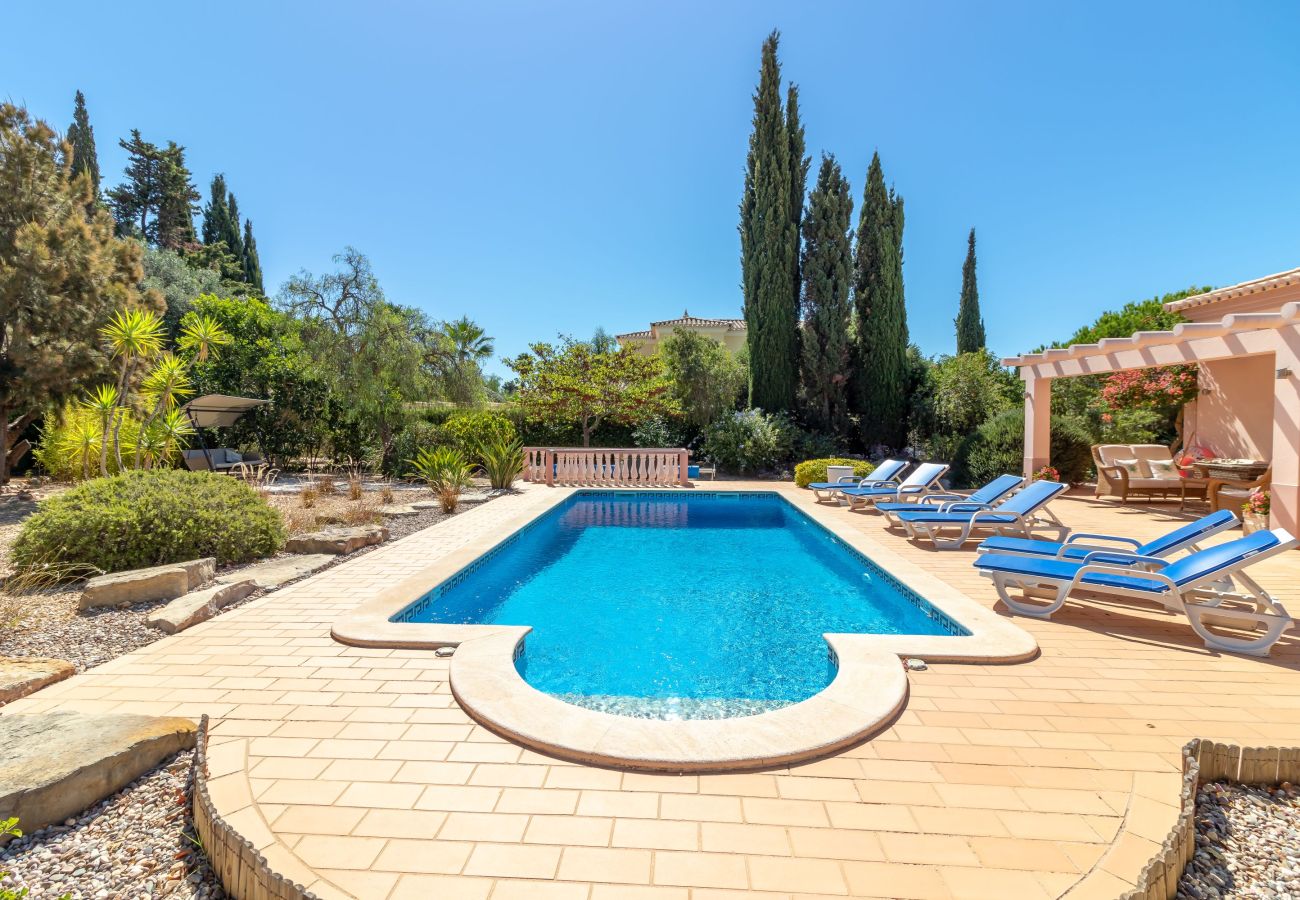 Villa in Carvoeiro - Casa Oásis - 3 Bedroom Villa With Heatead Pool In Carvoeiro