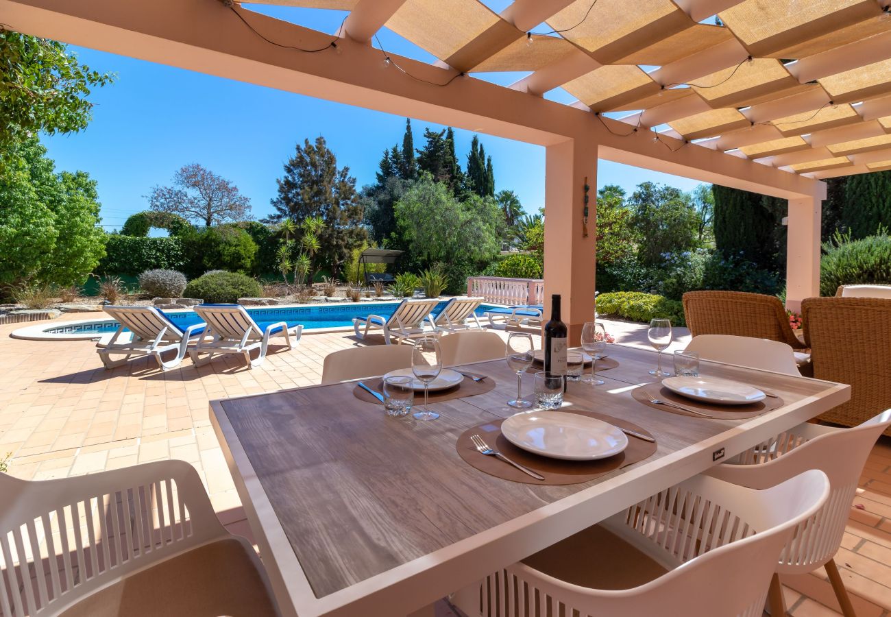 Villa in Carvoeiro - Casa Oásis - 3 Bedroom Villa With Heatead Pool In Carvoeiro