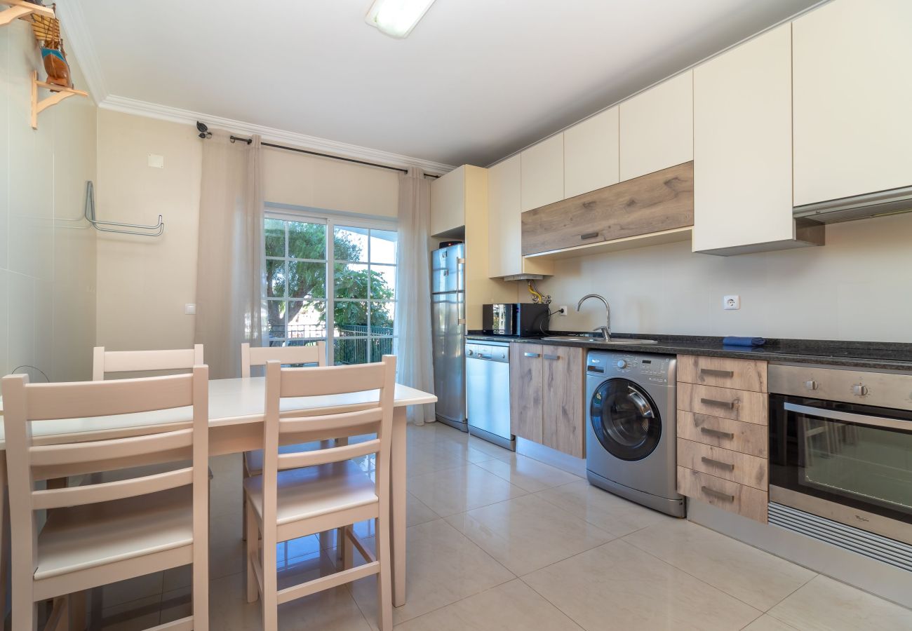 Apartment in Carvoeiro - Casa Vista Mar - 2 Bed Apt With Sea Views & Communal Pool