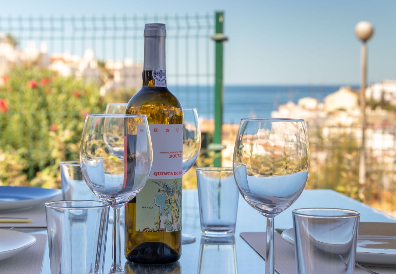 Apartment in Carvoeiro - Casa Vista Mar - 2 Bed Apt With Sea Views & Communal Pool
