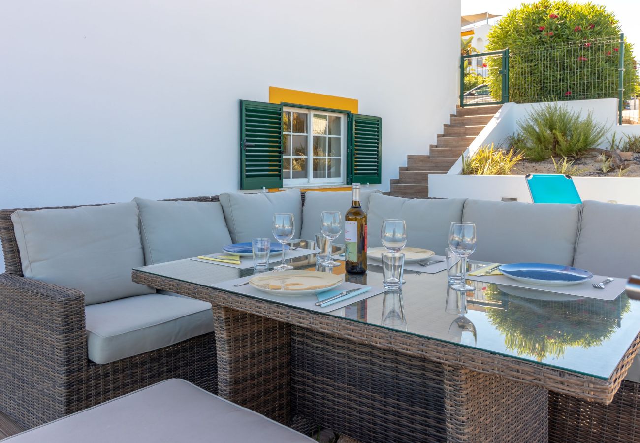 Apartment in Carvoeiro - Casa Vista Mar - 2 Bed Apt With Sea Views & Communal Pool