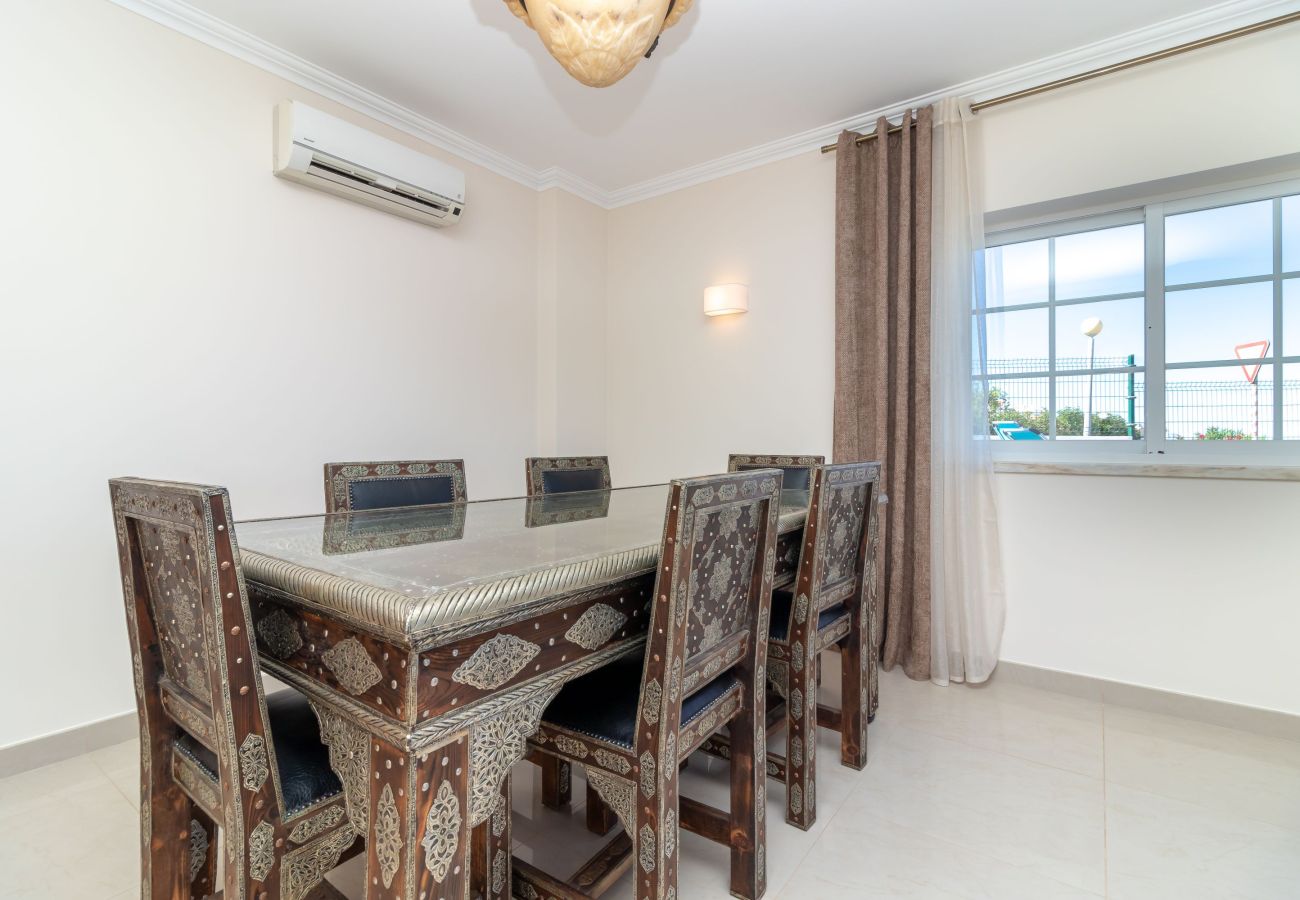 Apartment in Carvoeiro - Casa Vista Mar - 2 Bed Apt With Sea Views & Communal Pool