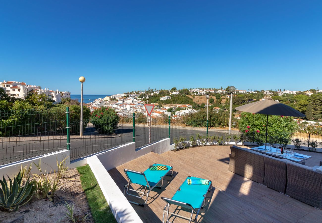 Apartment in Carvoeiro - Casa Vista Mar - 2 Bed Apt With Sea Views & Communal Pool