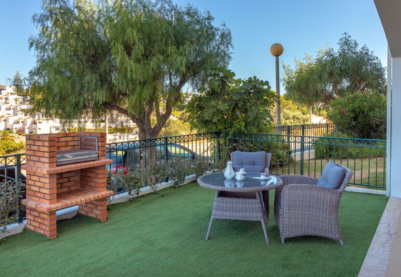 Apartment in Carvoeiro - Casa Vista Mar - 2 Bed Apt With Sea Views & Communal Pool