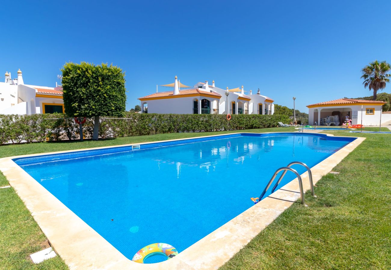 Apartment in Carvoeiro - Casa Vista Mar - 2 Bed Apt With Sea Views & Communal Pool