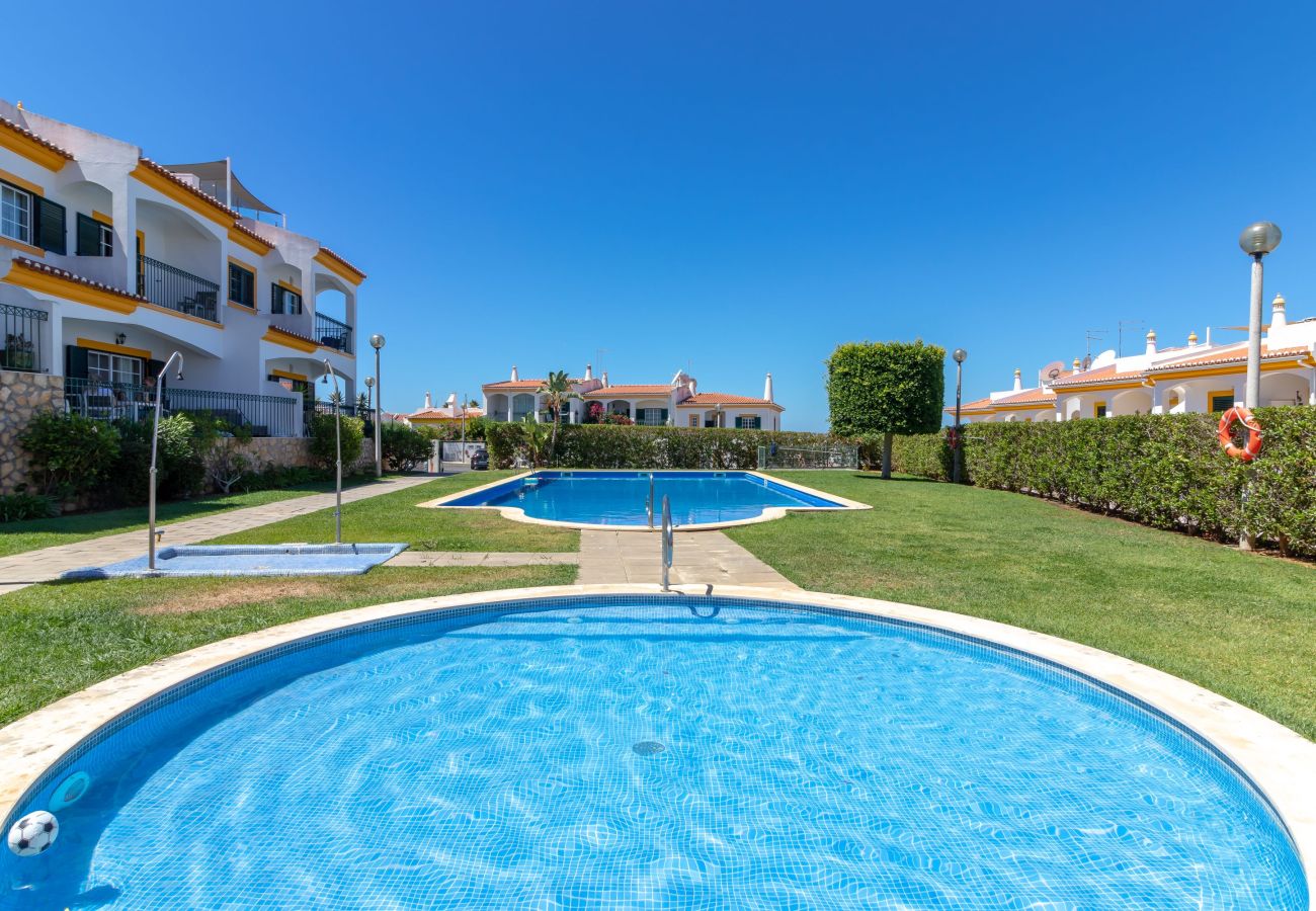 Apartment in Carvoeiro - Casa Vista Mar - 2 Bed Apt With Sea Views & Communal Pool